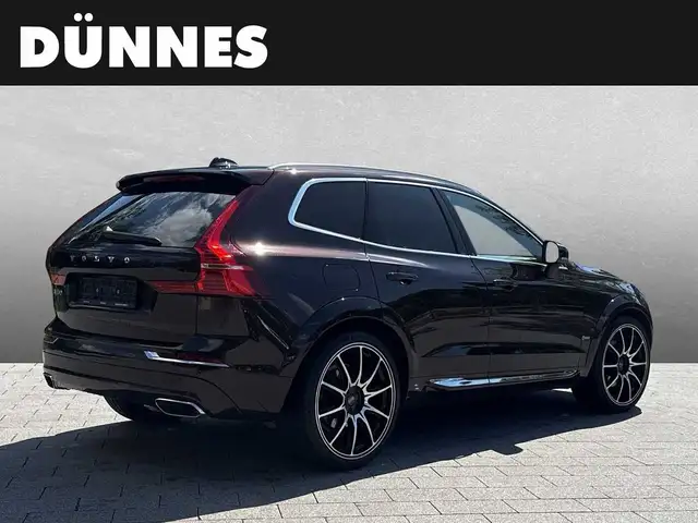 Volvo XC60 view 2