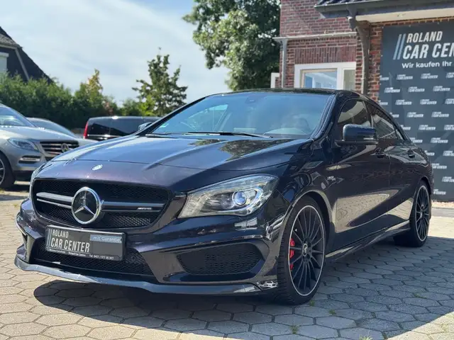 Mercedes-Benz CLA 45 AMG 4Matic Pano H&K Perf-Sitze Carbon