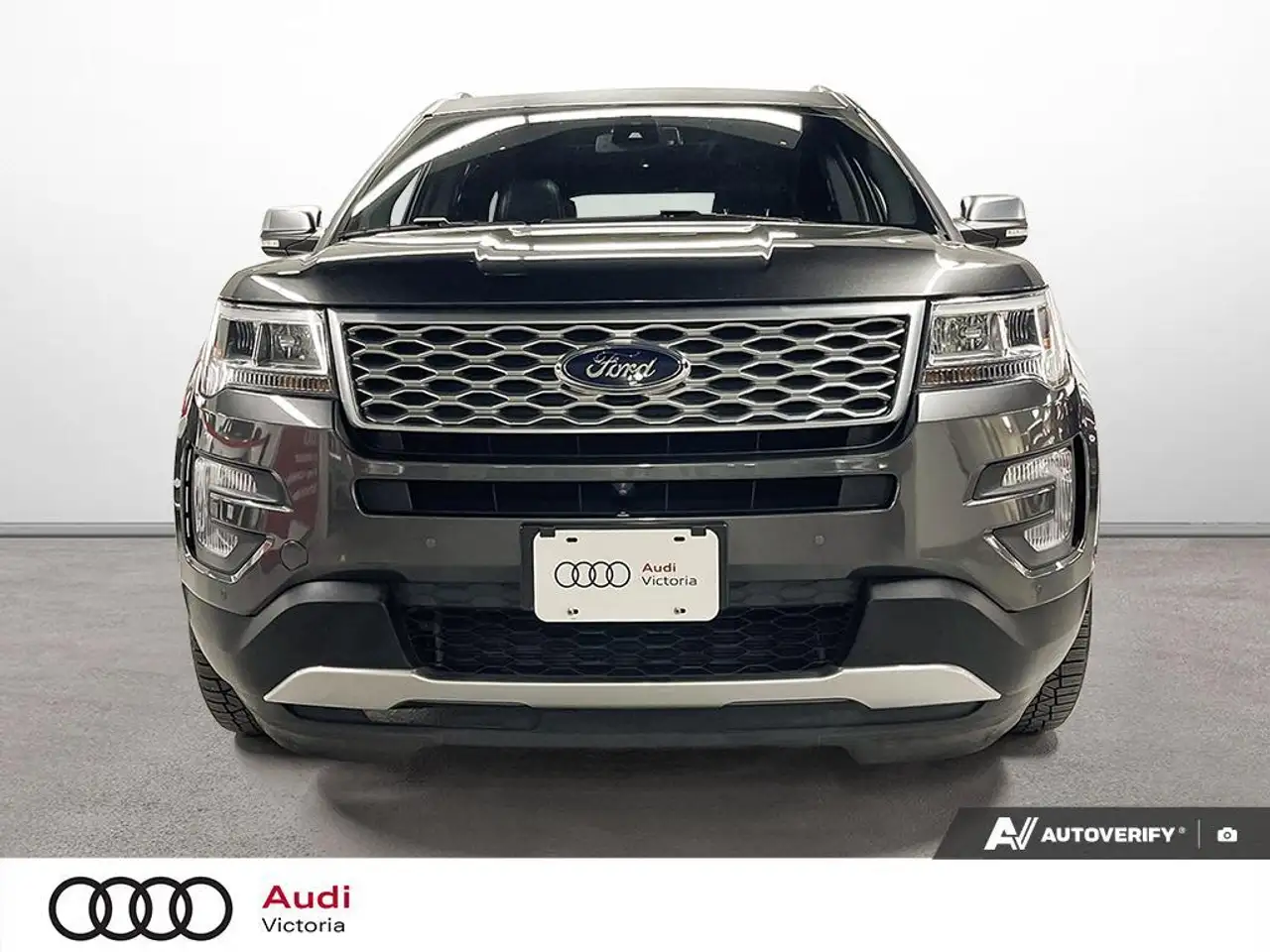 Ford Explorer снимка Ford Explorer