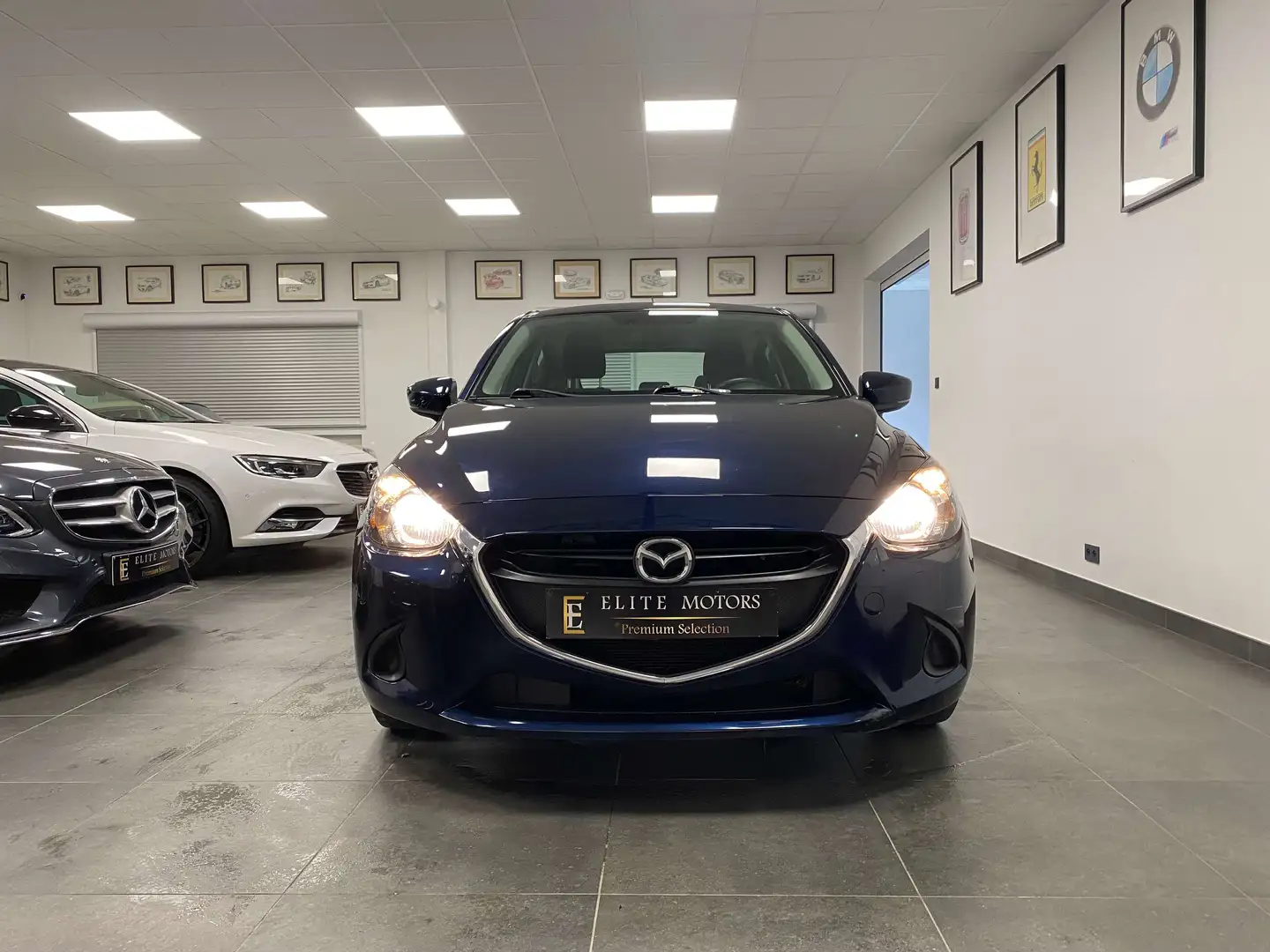 Mazda 2 1.5i Skyactiv-G Skymove/ 1erMAIN/ CARNET/CLIM Noir - 2