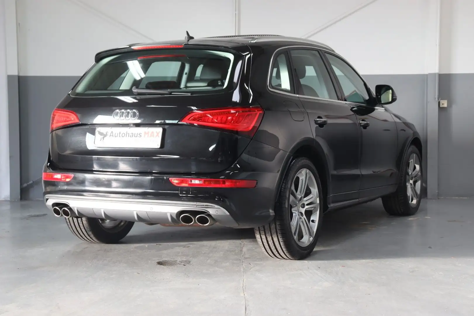 Audi SQ5 3.0 TDI quattro~Panorama~ACC~Kam~Nav~1.Hand Černá - 2