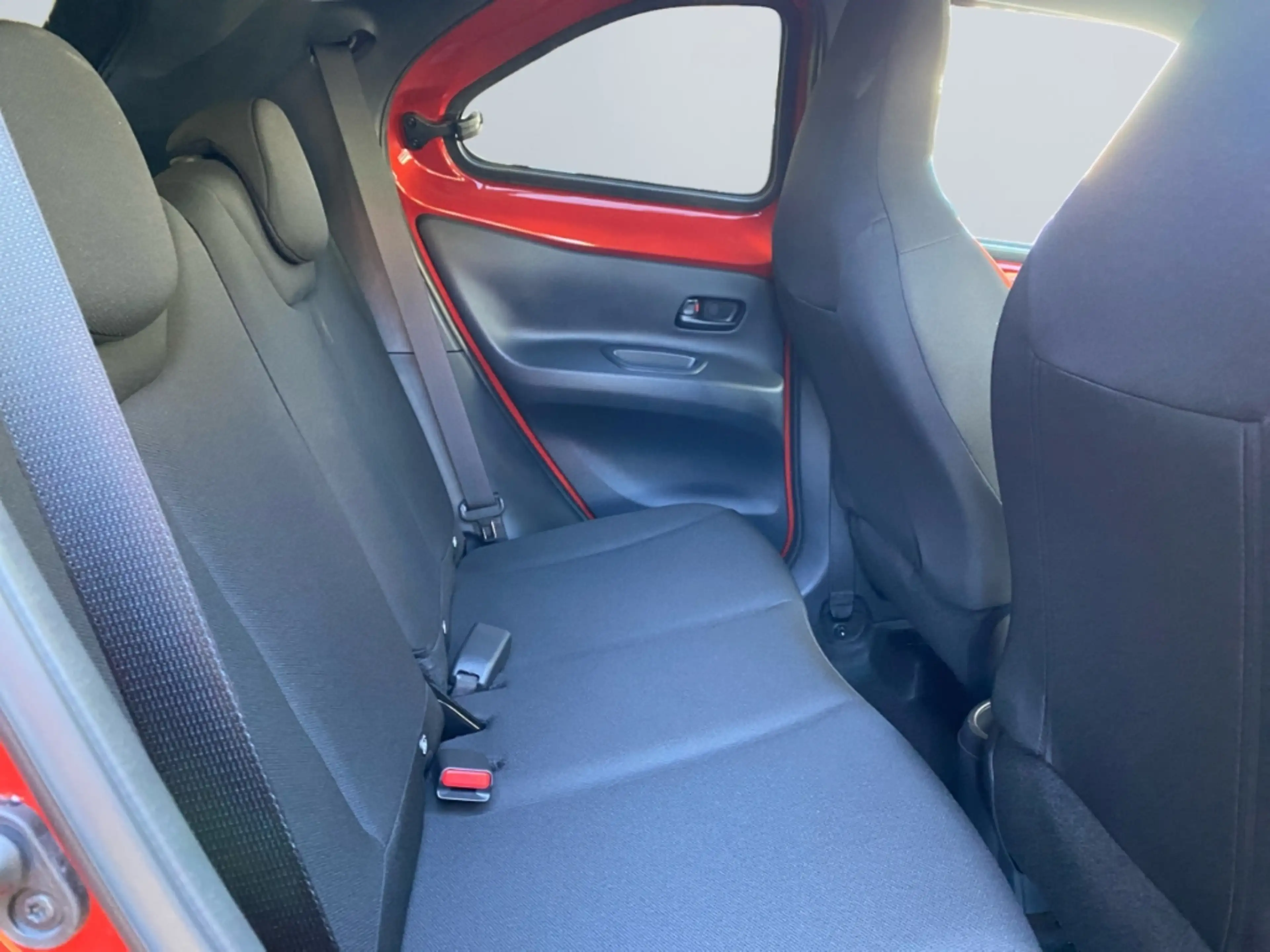 Toyota Aygo X Teamplayer *ACC*CarPlay*CAM*SHZ*Bi-Tone* — photo 15