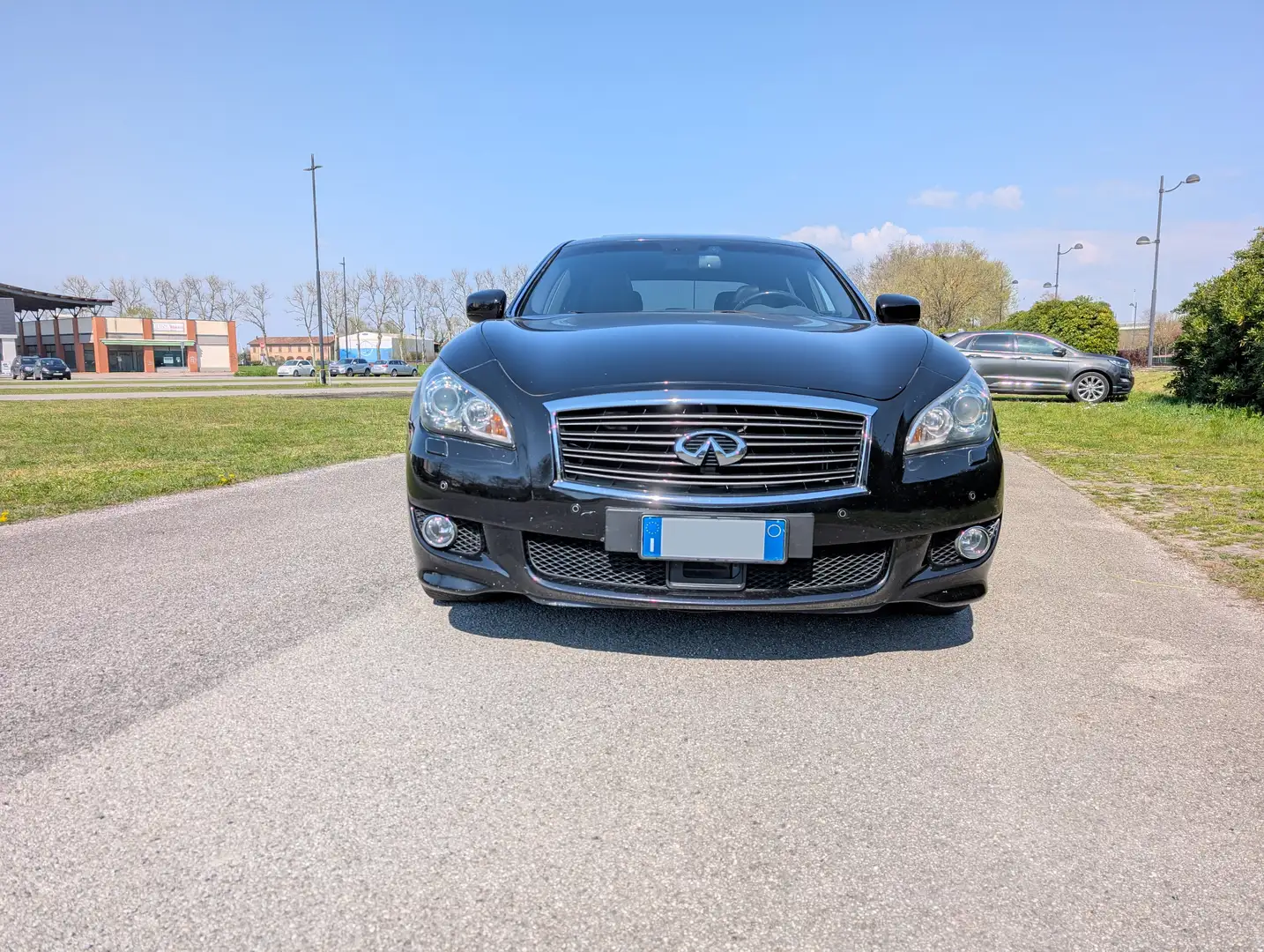 Infiniti M30 M30d S Premium Schwarz - 2