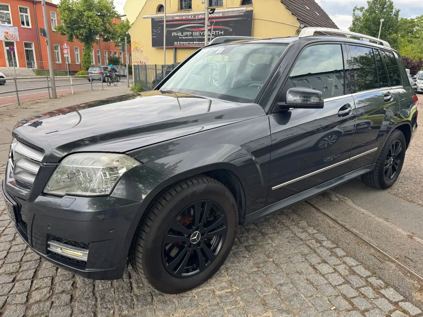 Mercedes-Benz GLK 350 4MATIC*NAVI*H&K SOUND*2xPDC*TEIL-LEDER* Grau - 1