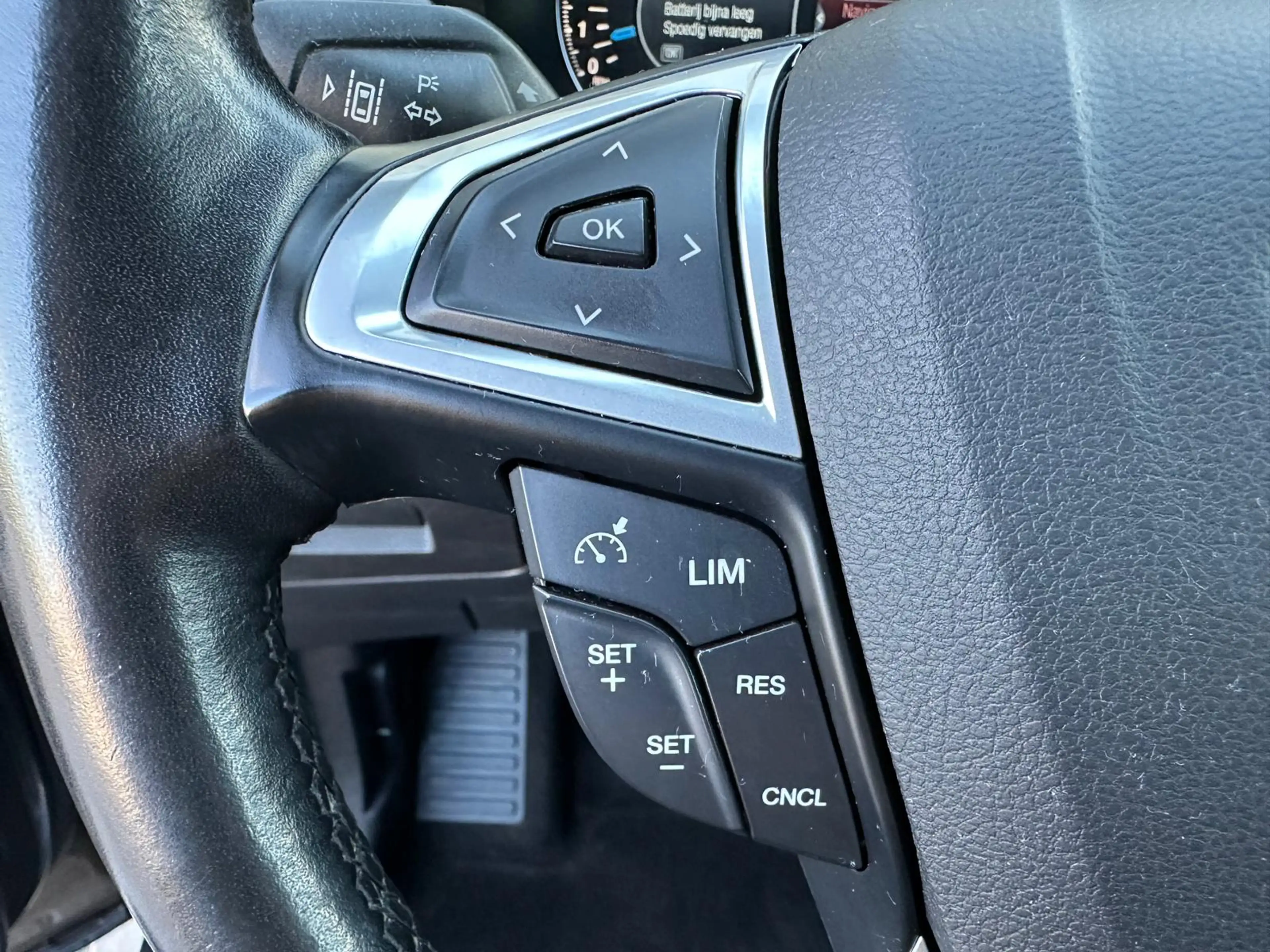 Ford S-Max 1.5 Titanium 7p. Climate C, Cruise C, Navigatie, A — photo 11