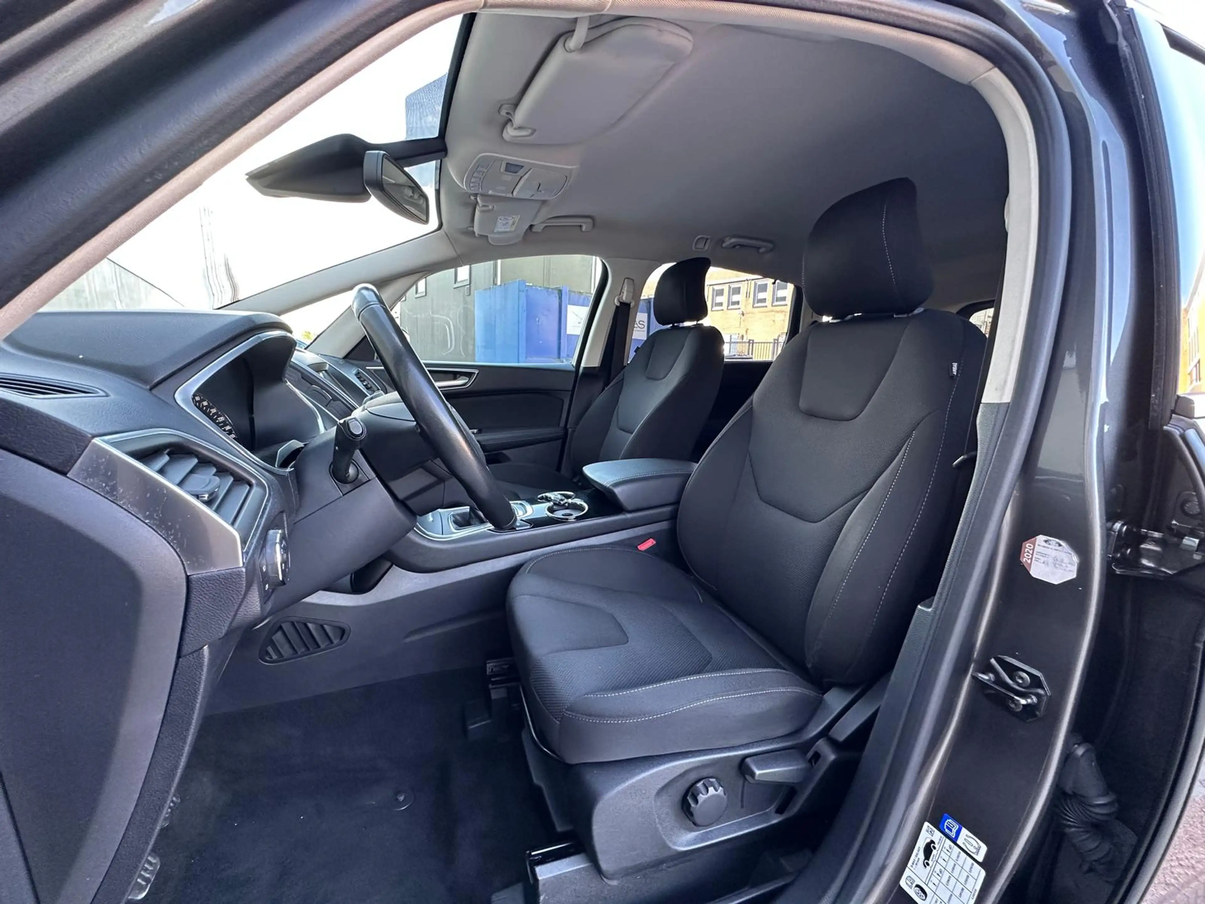 Ford S-Max 1.5 Titanium 7p. Climate C, Cruise C, Navigatie, A — photo 4