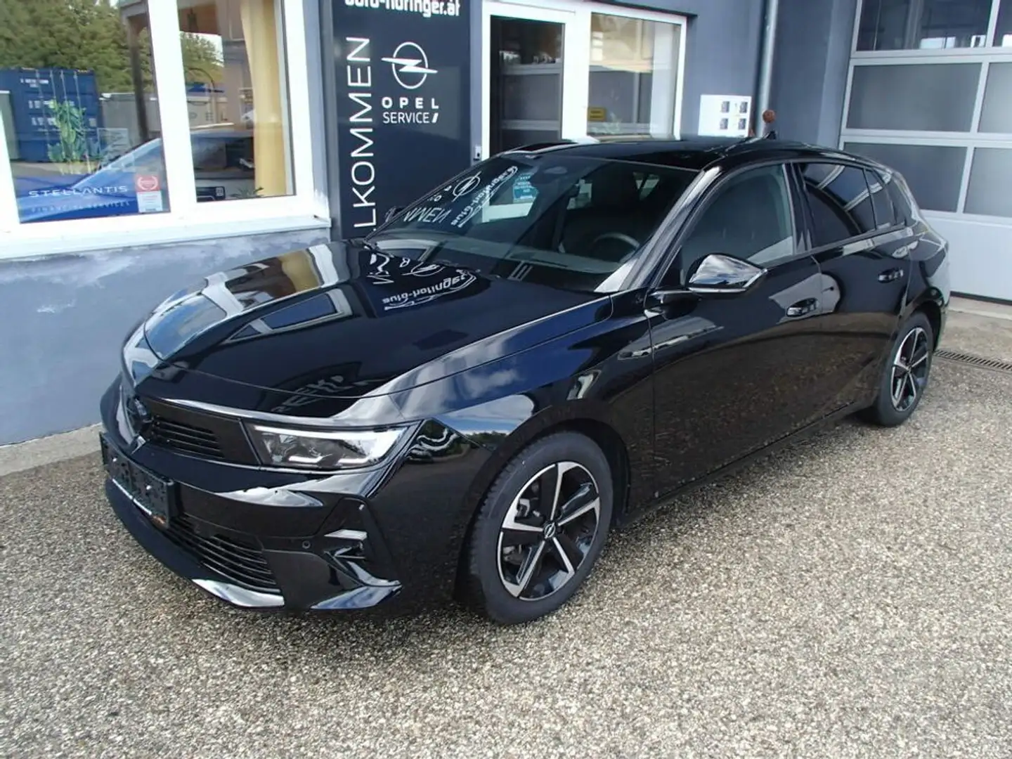 Opel Astra Ultimate 1,2 Auto, Glasdach,.... Schwarz - 2