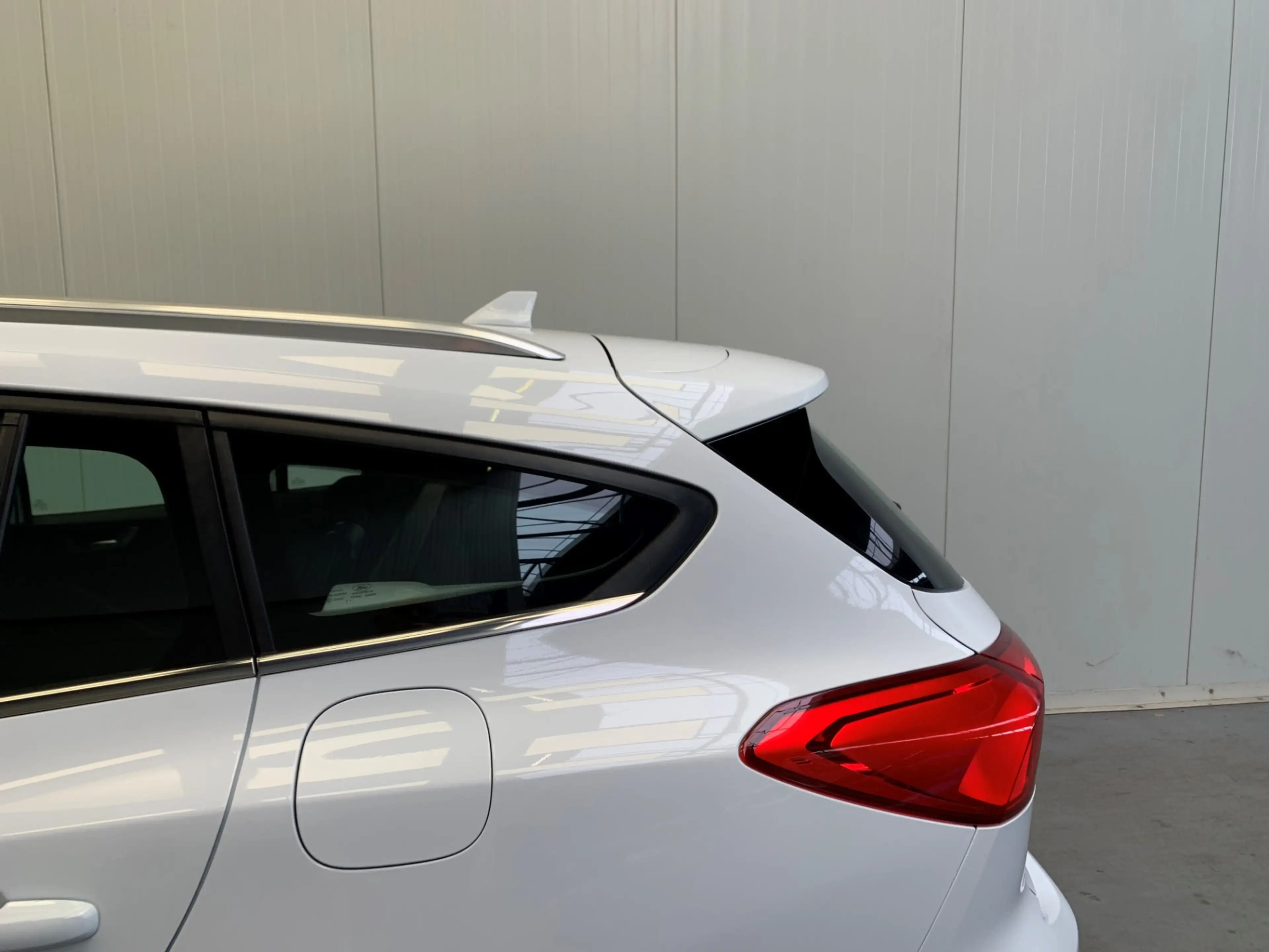 Ford Focus Wagon 1.0 EcoBoost Trend Edition Business NAVIGATI — photo 20