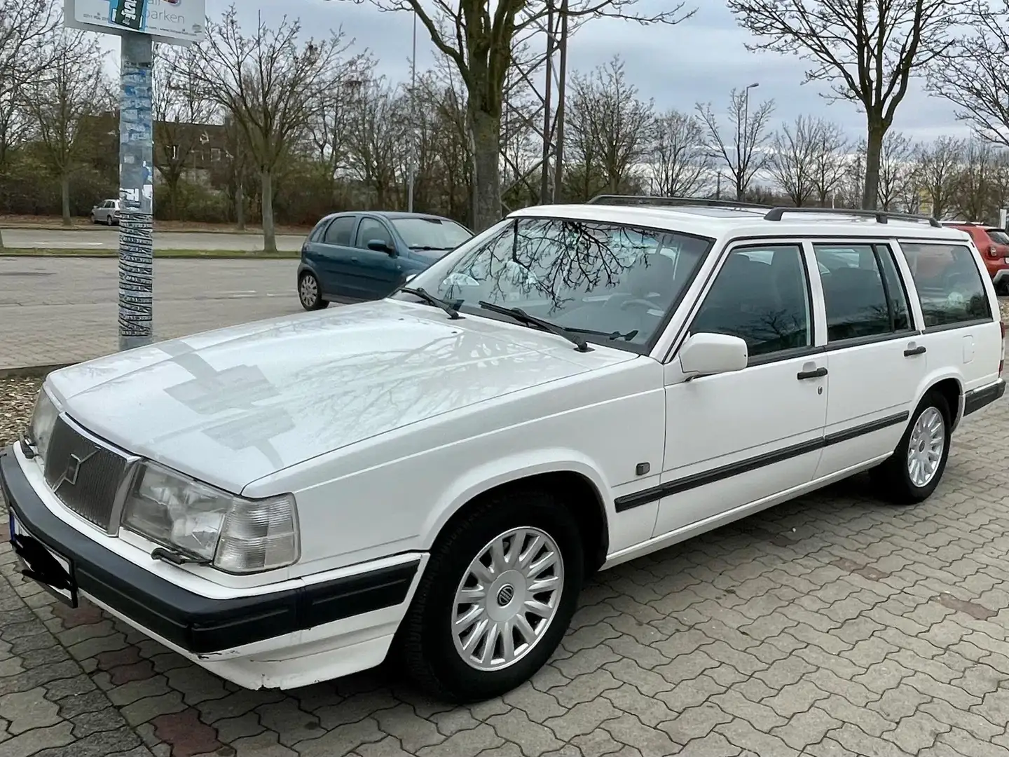 Volvo 940 940 Classic - 1