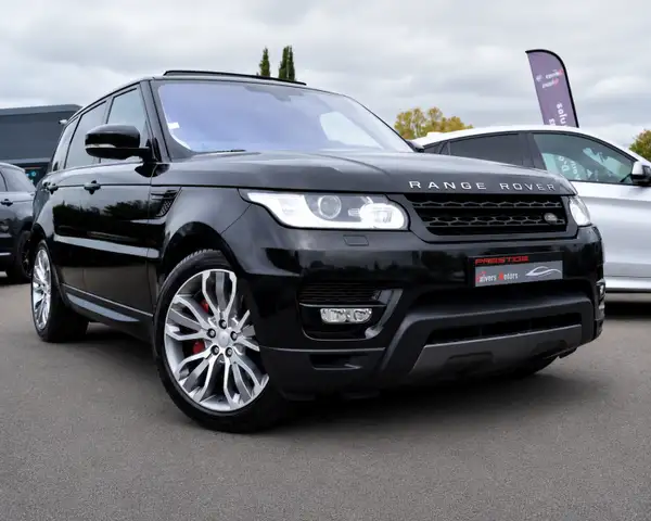 Land Rover Range Rover Sport view 3