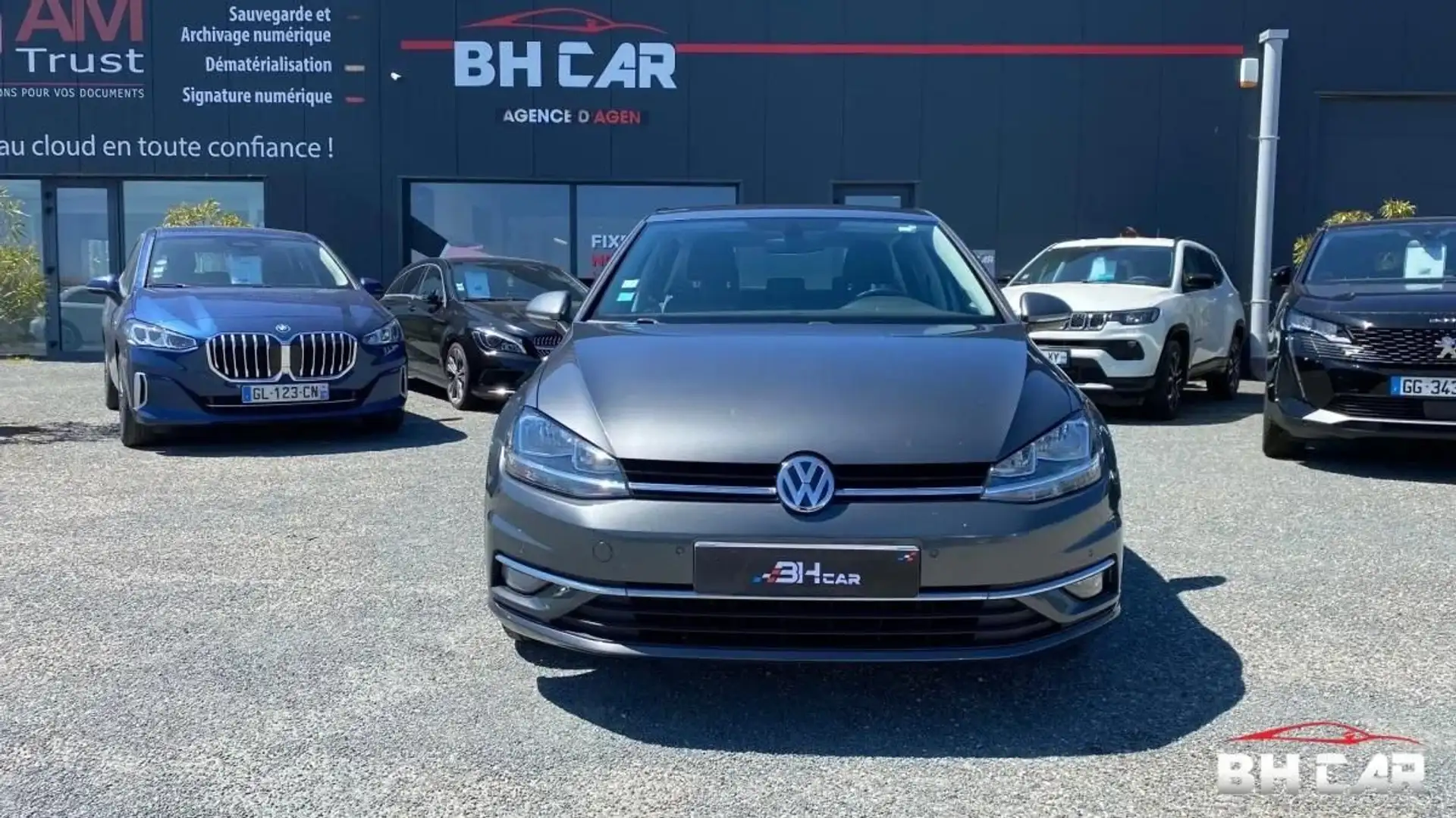 Volkswagen Golf 1.0 TSI 110 SOUND Gris - 2