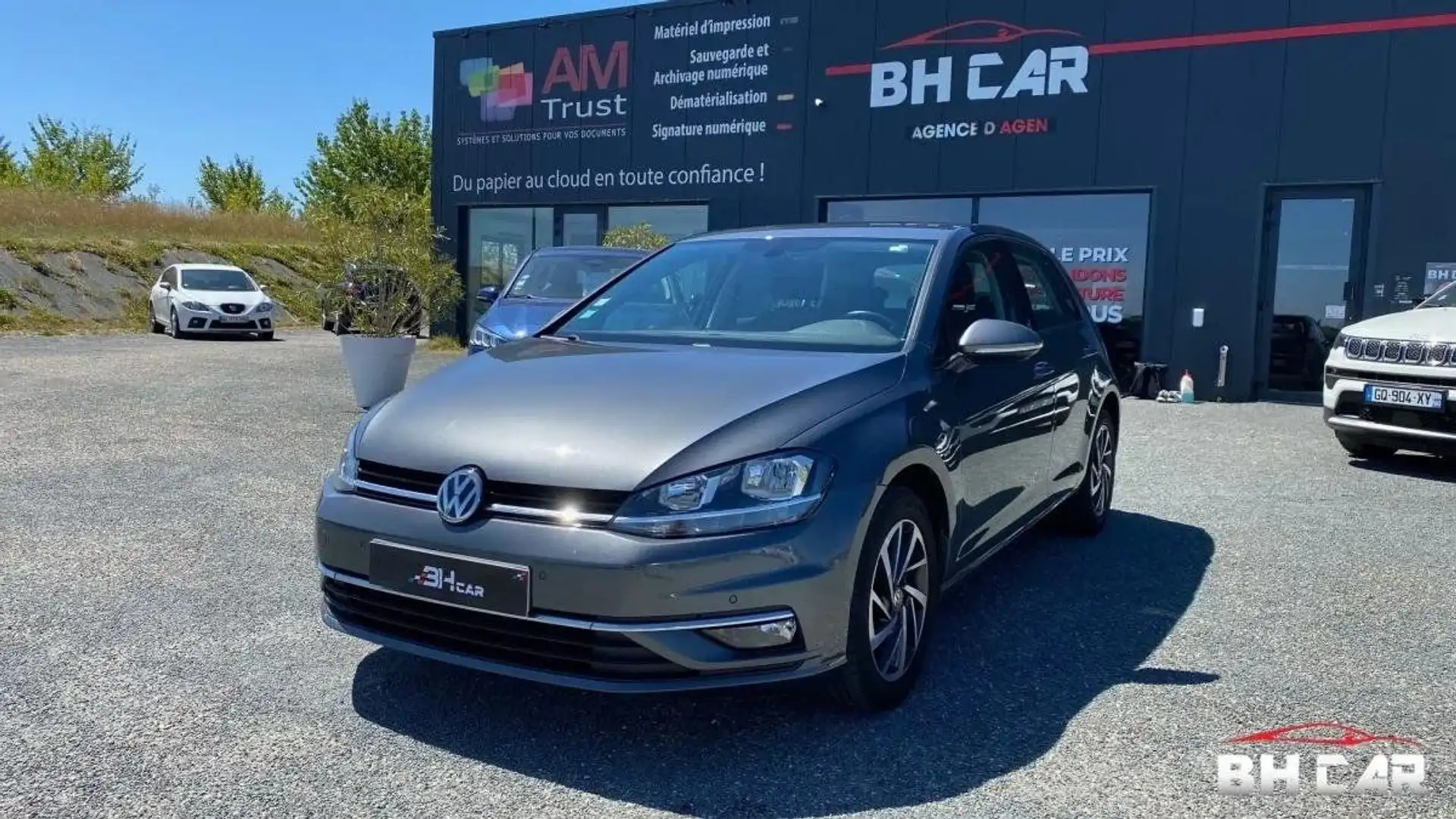 Volkswagen Golf 1.0 TSI 110 SOUND Grau - 1