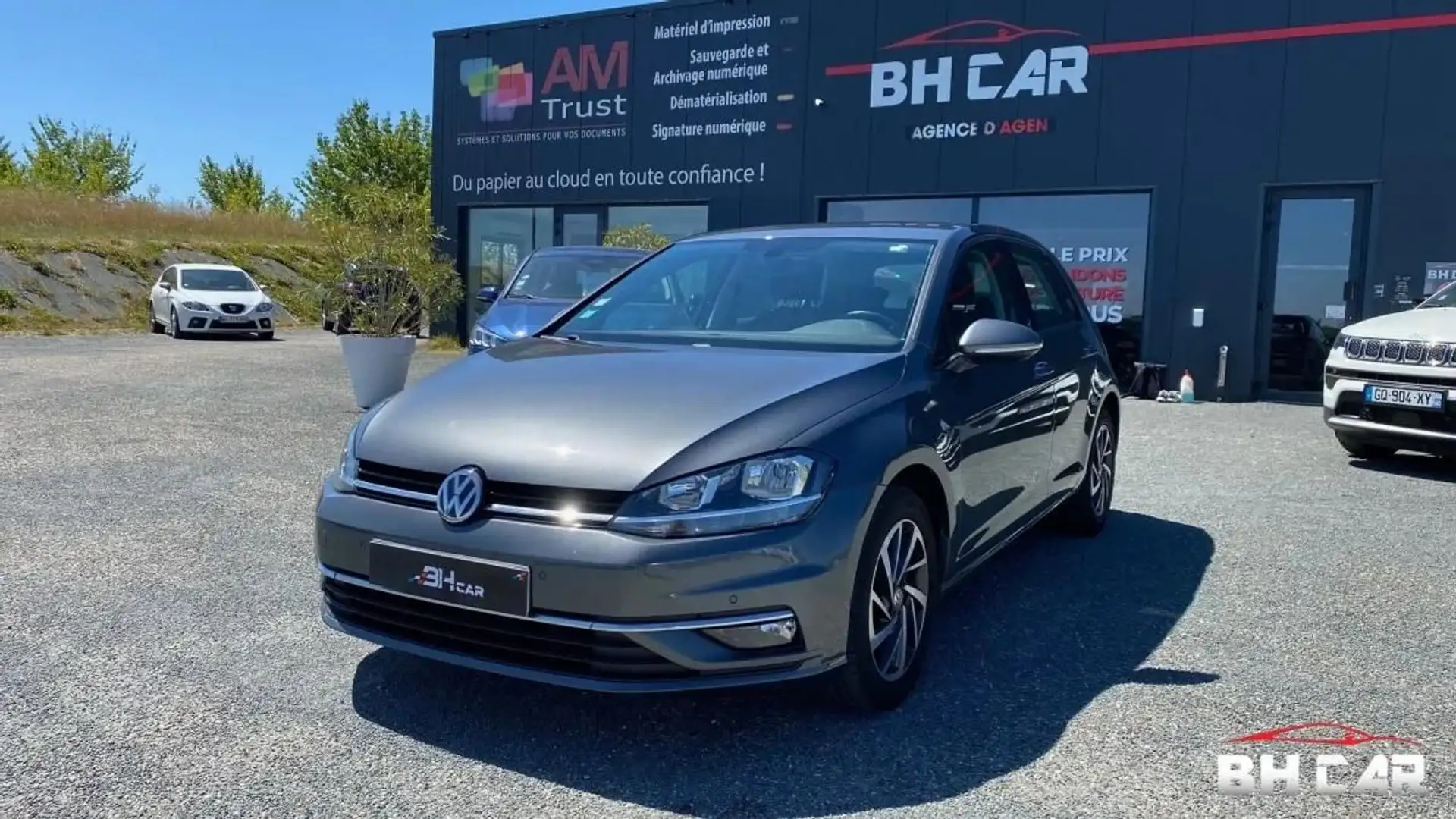 Volkswagen Golf 1.0 TSI 110 SOUND Gris - 1