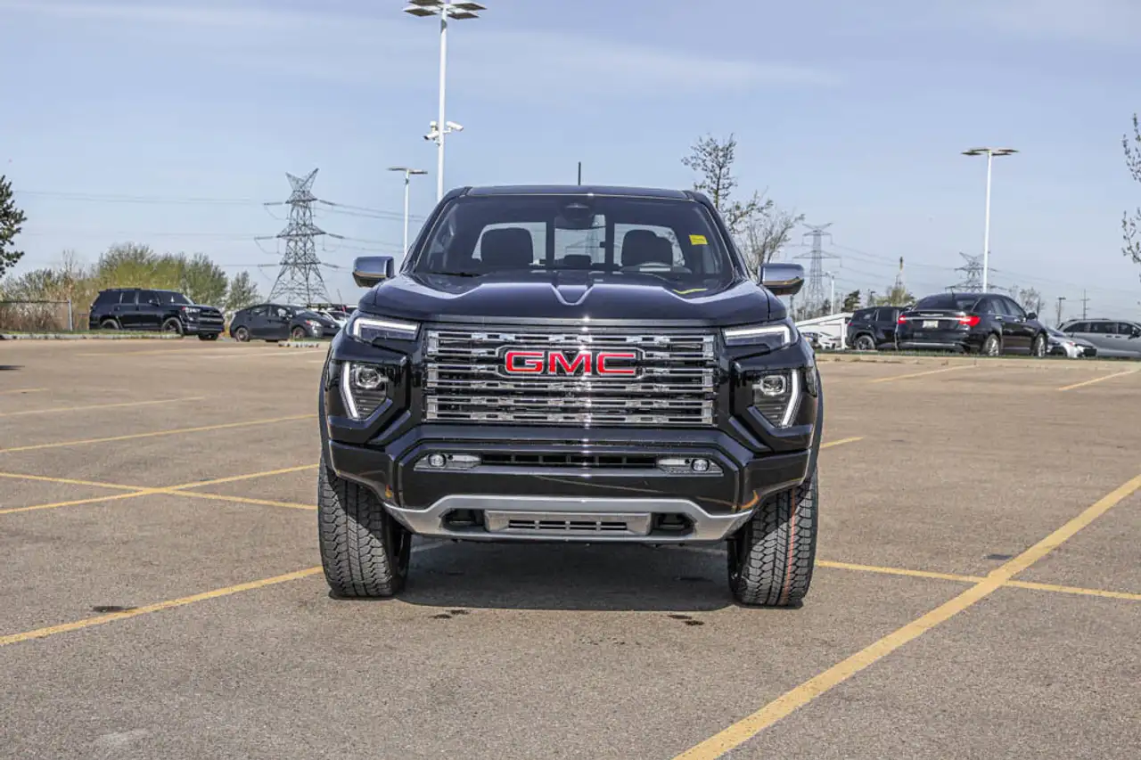 GMC Canyon снимка GMC Canyon