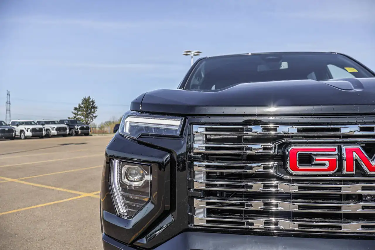 GMC Canyon снимка GMC Canyon