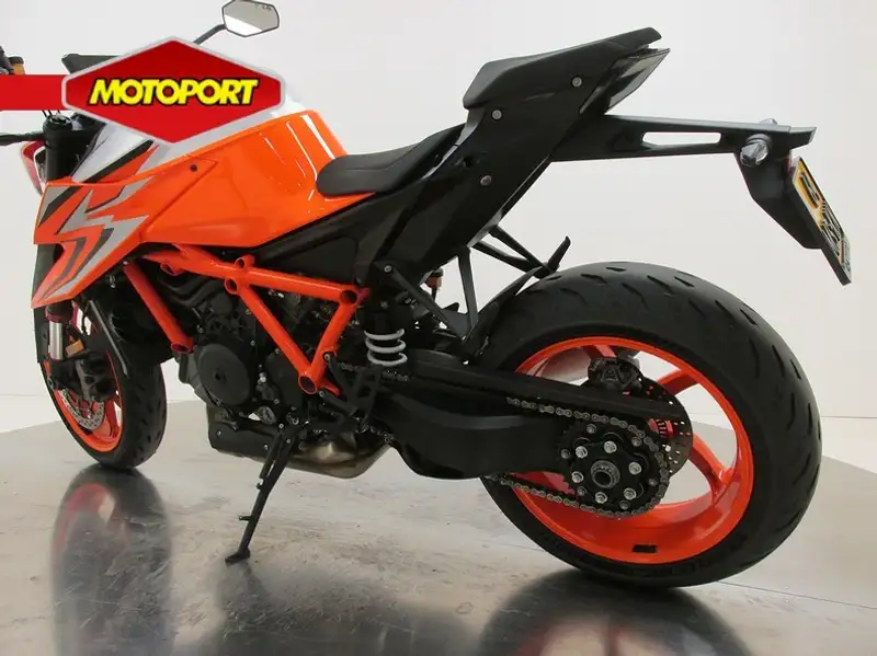 KTM 1290 Super Duke R - foto 6