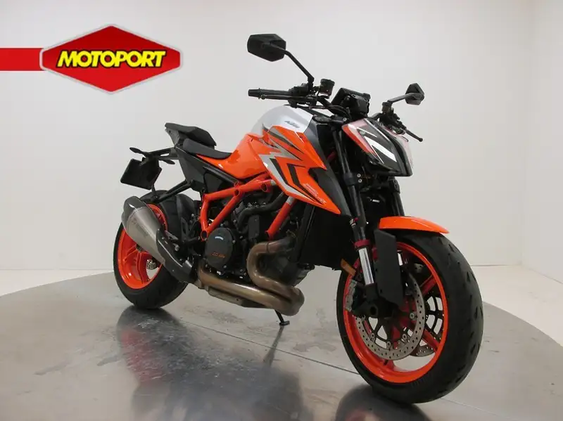 KTM 1290 Super Duke R - foto 2