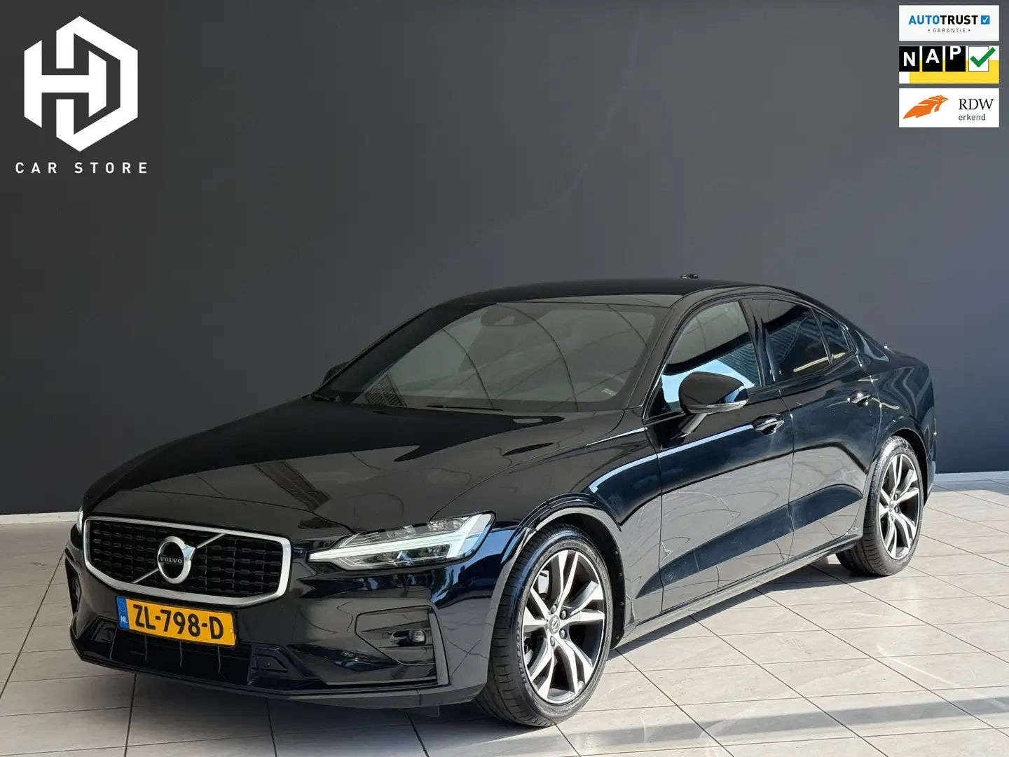 Volvo S60 2.0 T5 250PK R design Harman Kardon|BLIS|Memory|Tr Negro - 1