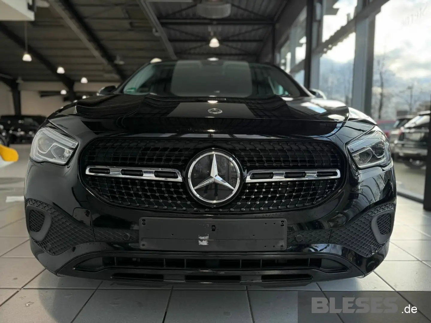 Mercedes-Benz GLA 200 GLA 200 d Progressive Night+MBUX+LED+DAB+Park-A. Negro - 2