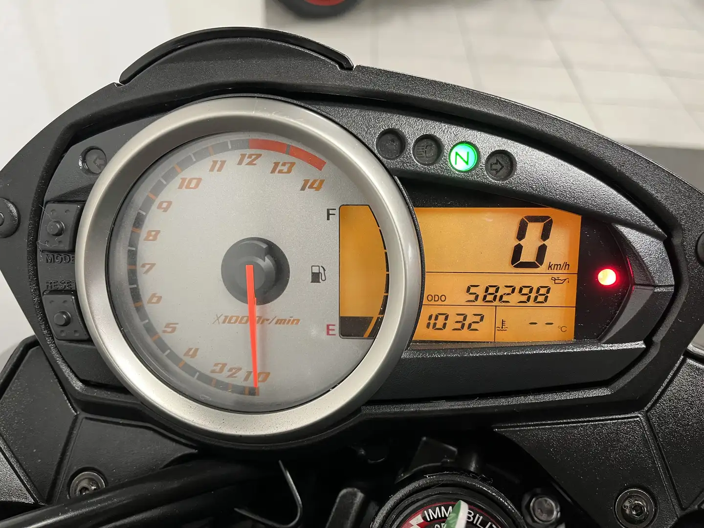 Kawasaki Z 750 Zwart - 2