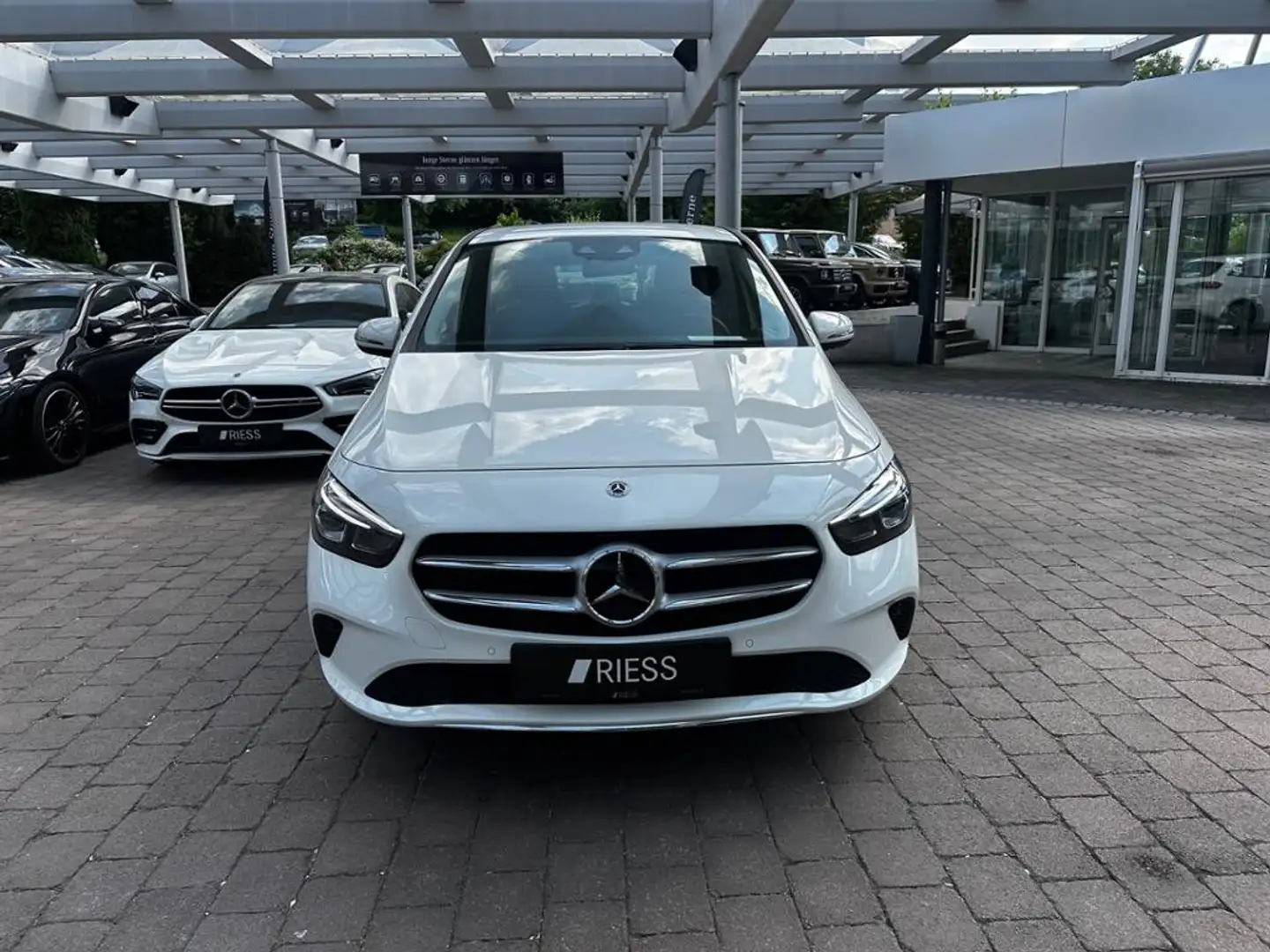 Mercedes-Benz B 250 e Progressive Navi LED AHK Distronic MBUX Kamera Blanc - 2
