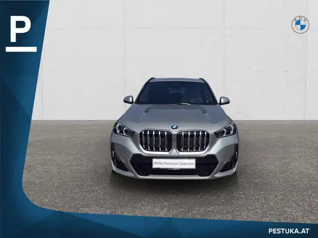 BMW X1 view 2