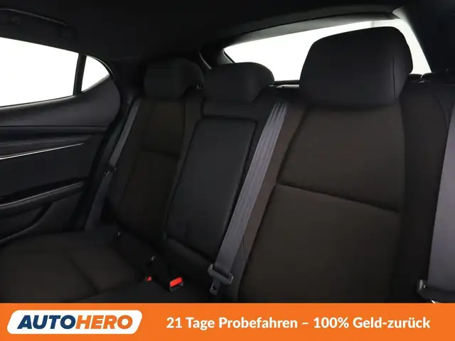 Mazda Mazda3 view 14