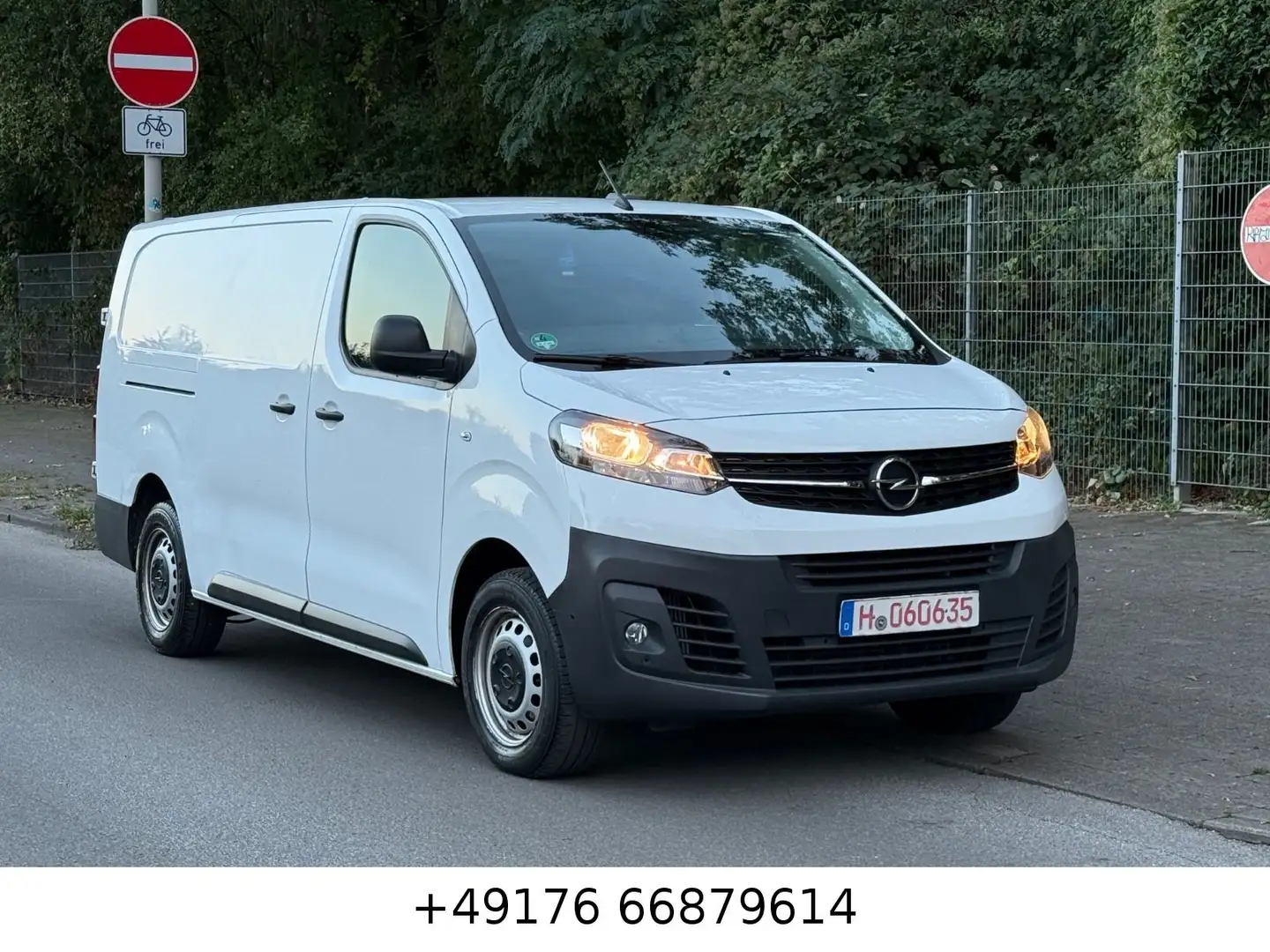 Opel Vivaro Kasten Edition Lang L3 Kamera 1Hand Navi Weiß - 2