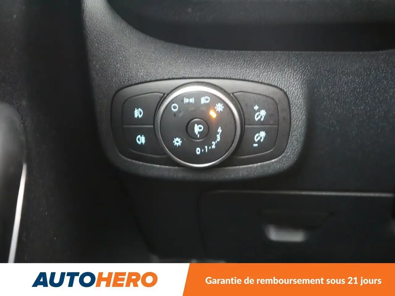 Ford Fiesta 5 portes — photo 26