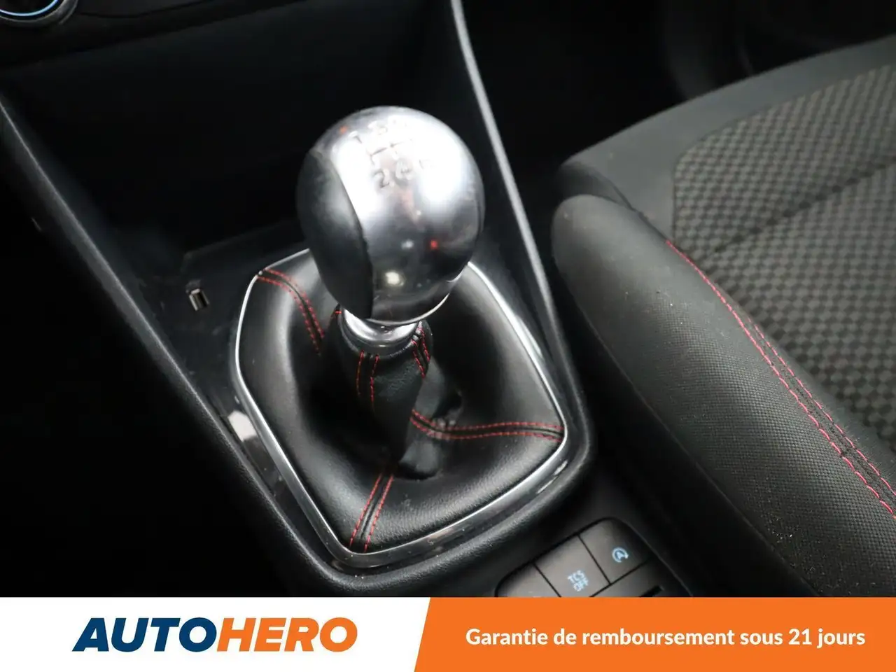 Ford Fiesta 5 portes — photo 24