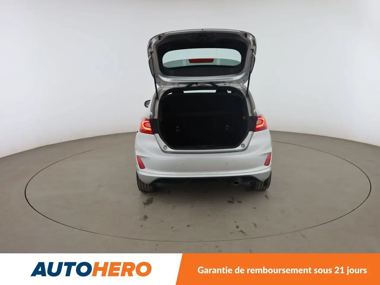 Ford Fiesta 5 portes — photo 16