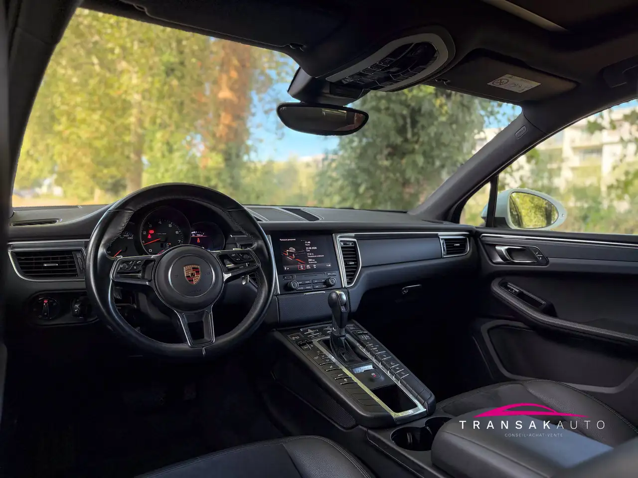 Porsche Macan Macan Turbo — photo 14 sur 43