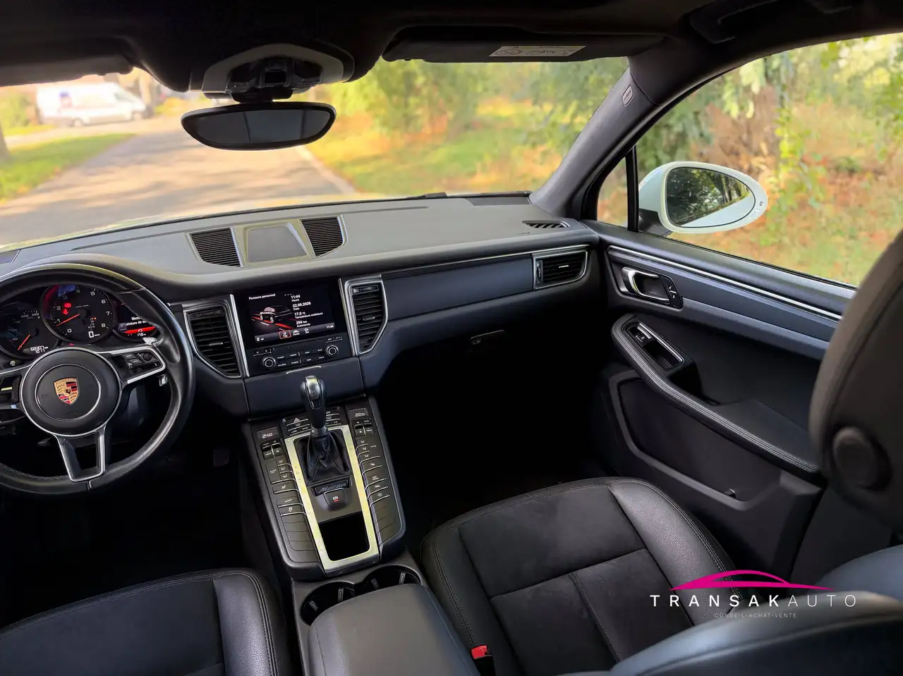 Porsche Macan Macan Turbo — photo 16 sur 43