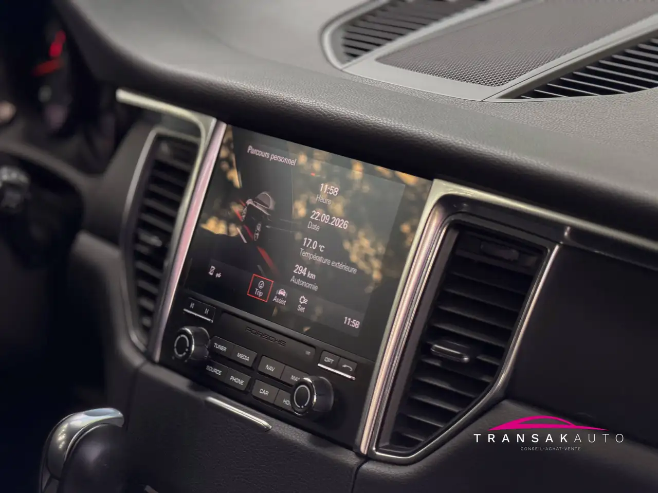 Porsche Macan Macan Turbo — photo 26 sur 43