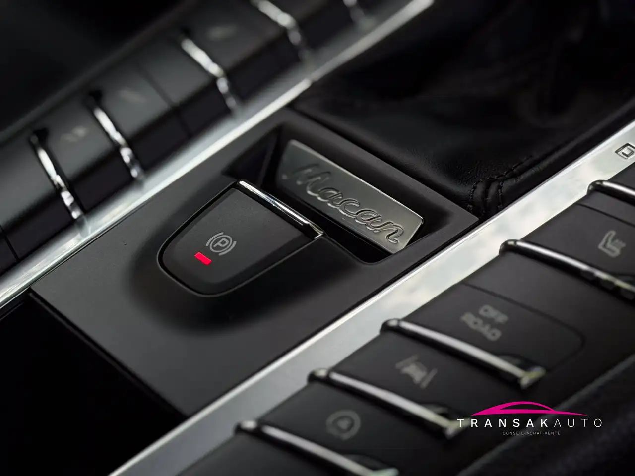 Porsche Macan Macan Turbo — photo 24 sur 43