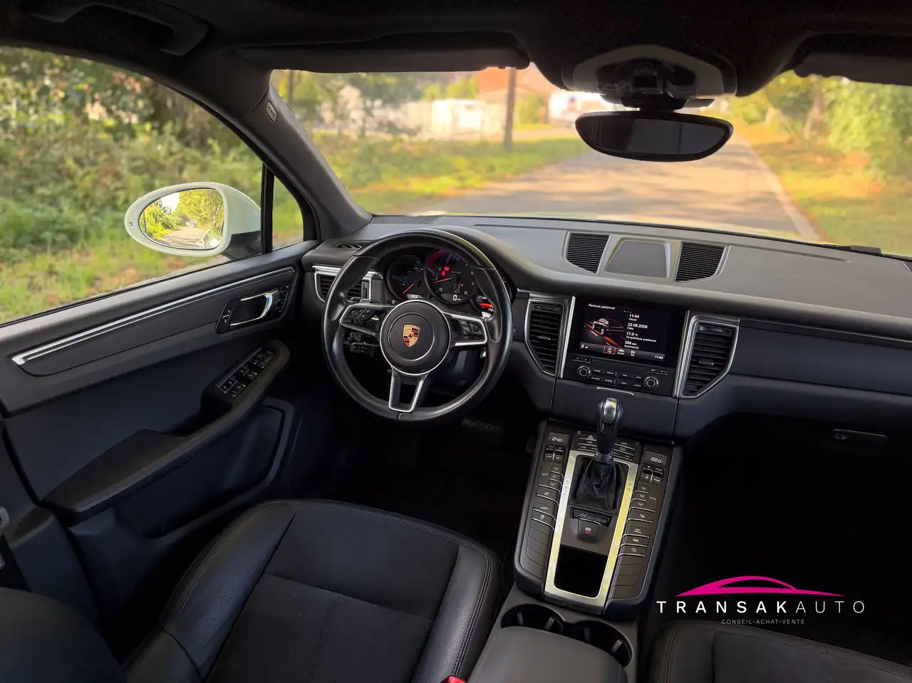 Porsche Macan Macan Turbo — photo 15 sur 43
