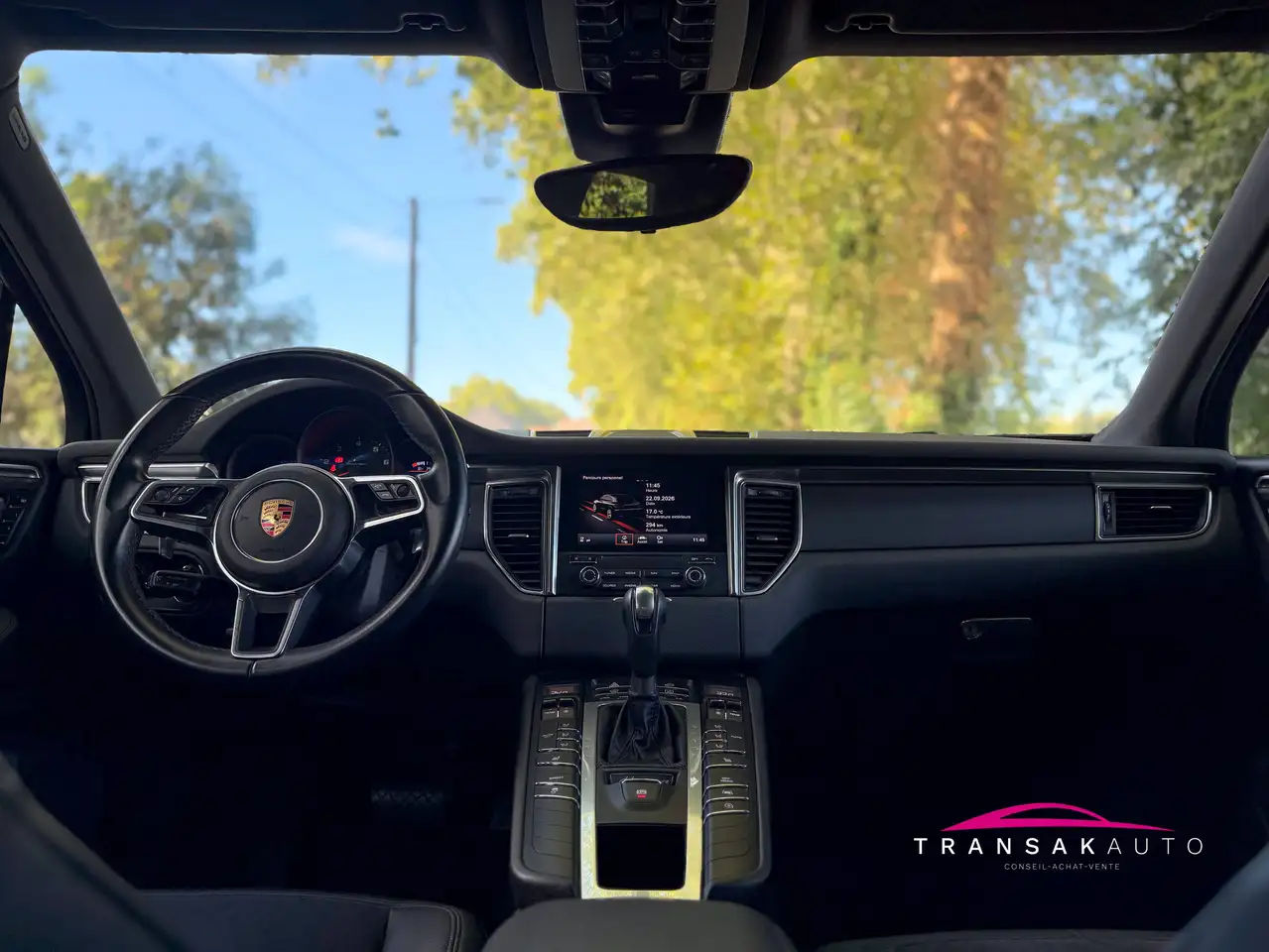 Porsche Macan Macan Turbo — photo 25 sur 43