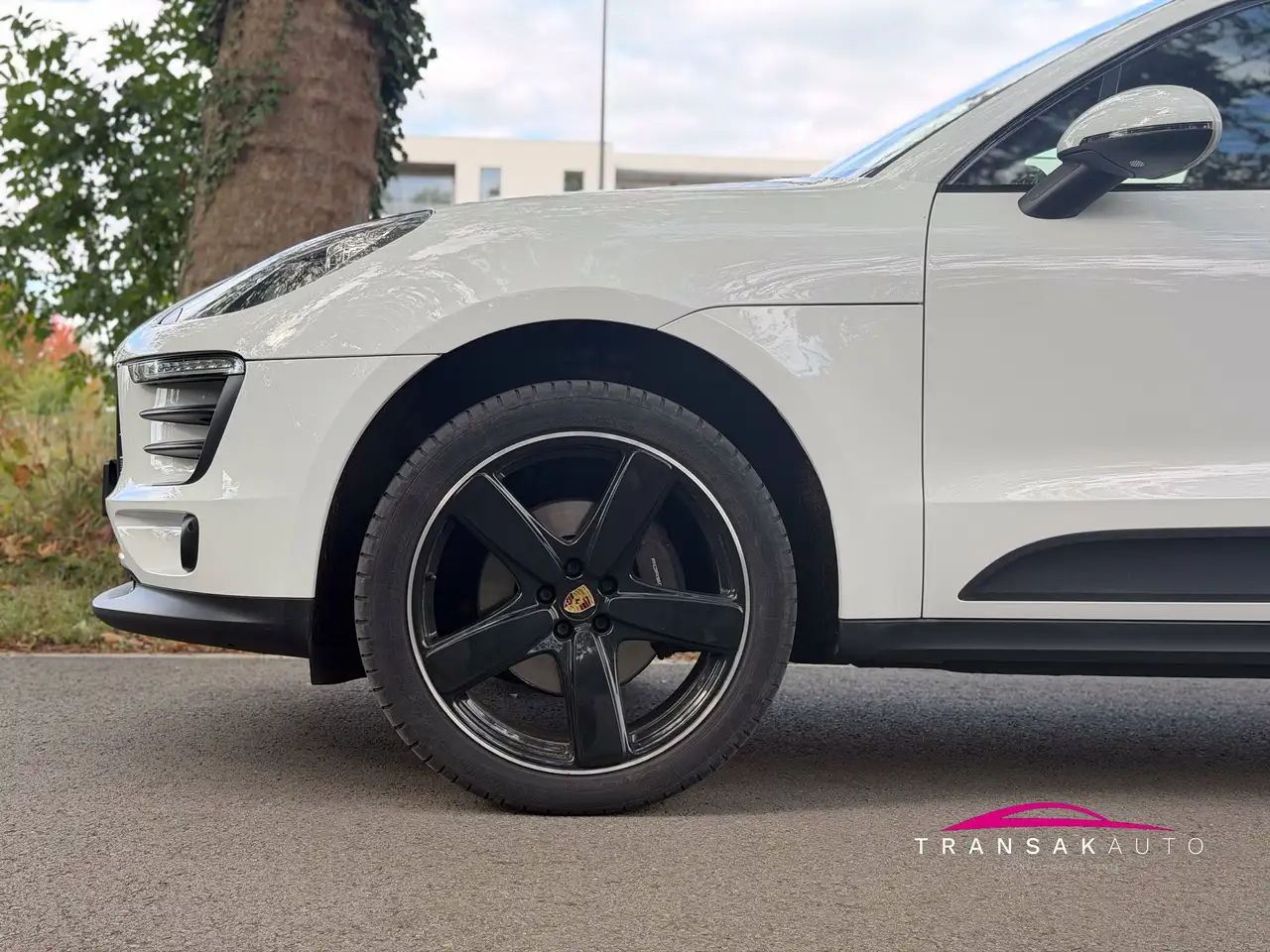 Porsche Macan Macan Turbo — photo 40 sur 43
