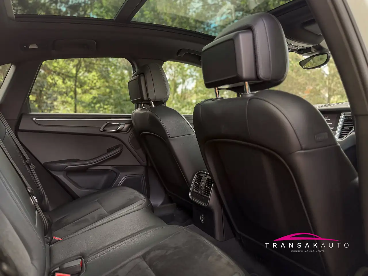 Porsche Macan Macan Turbo — photo 34 sur 43