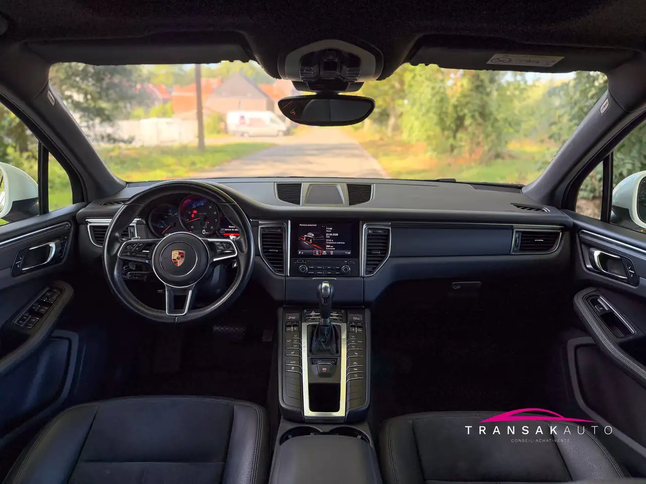 Porsche Macan Macan Turbo — photo 9 sur 43