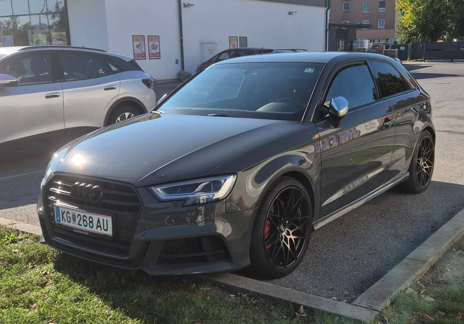 Audi S3 S3 2,0 TFSI quattro S-tronic Grau - 1