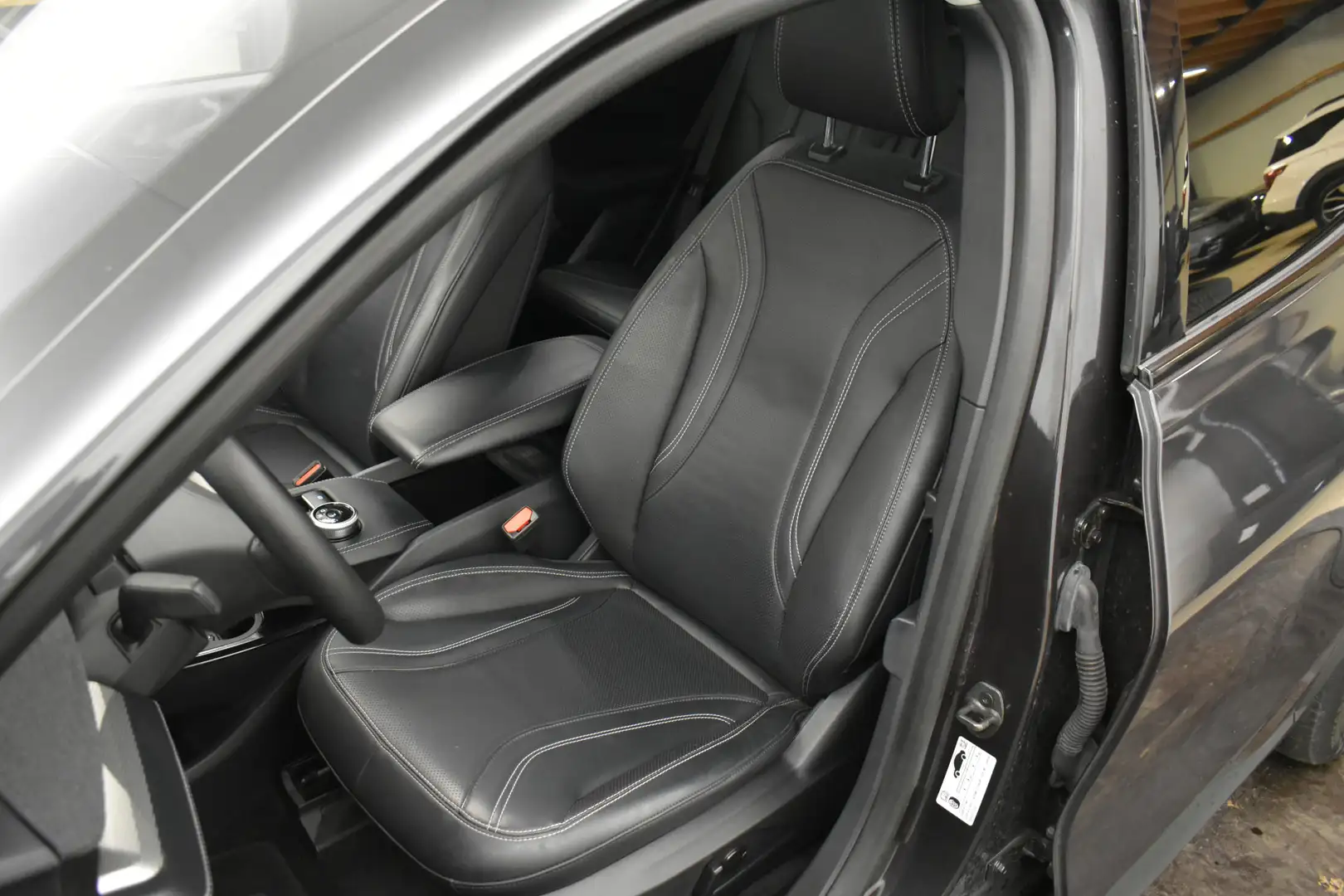 Ford Mustang Mach-E Extended RWD 98 kWh SOH 96% Panodak 360°Camera El- Noir - 2