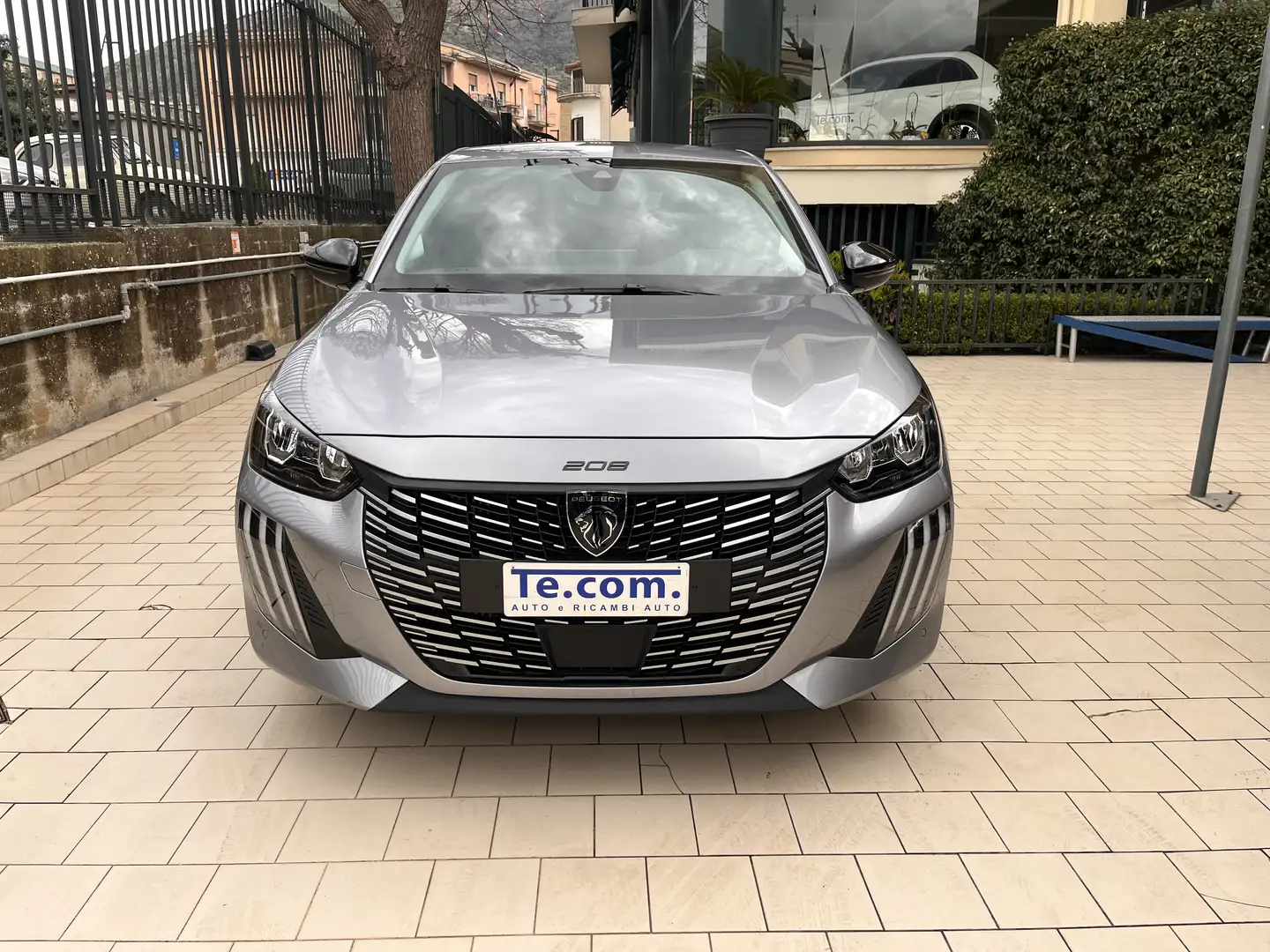 Peugeot 208 1.2 puretech 100cv Allure Pack Led uff Peugeot Silber - 2