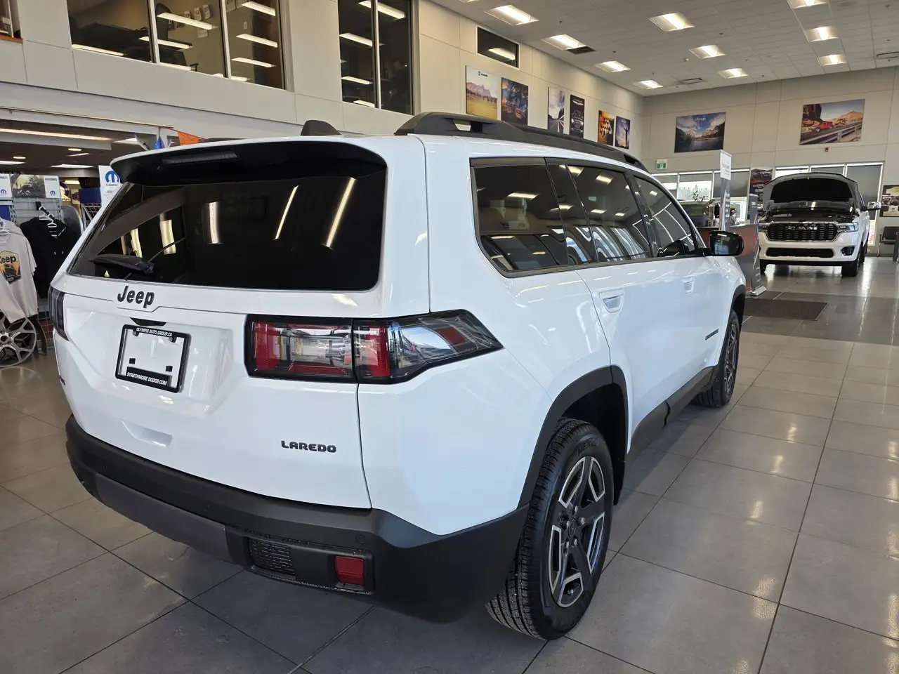 Jeep Cherokee снимка Jeep Cherokee