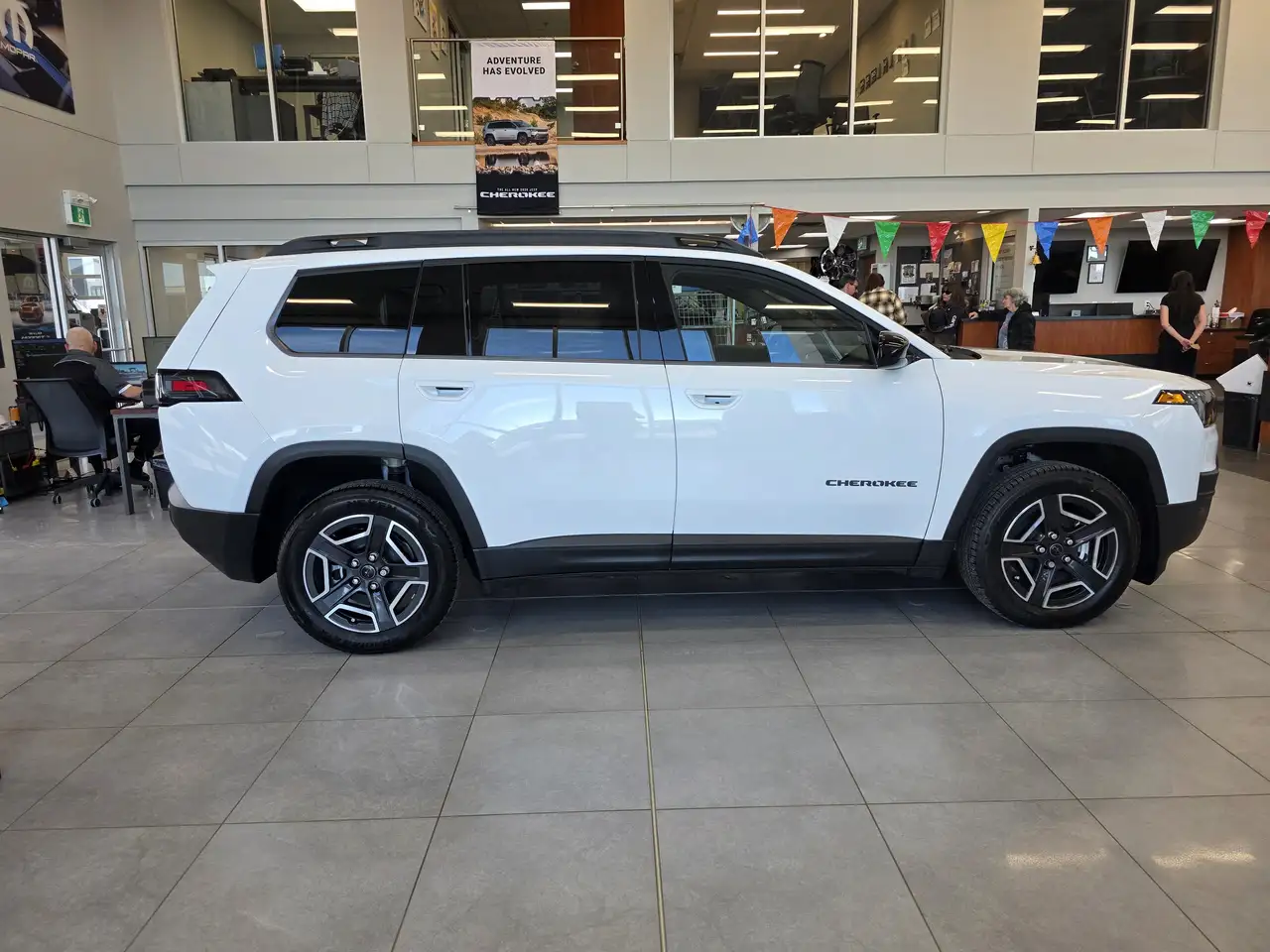 Jeep Cherokee снимка Jeep Cherokee