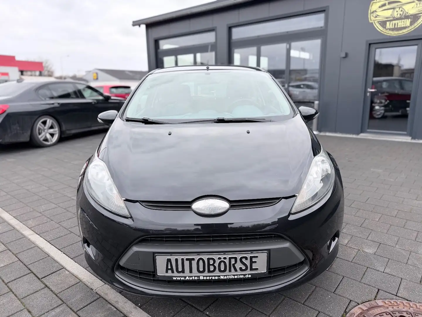 Ford Fiesta Trend Schwarz - 2
