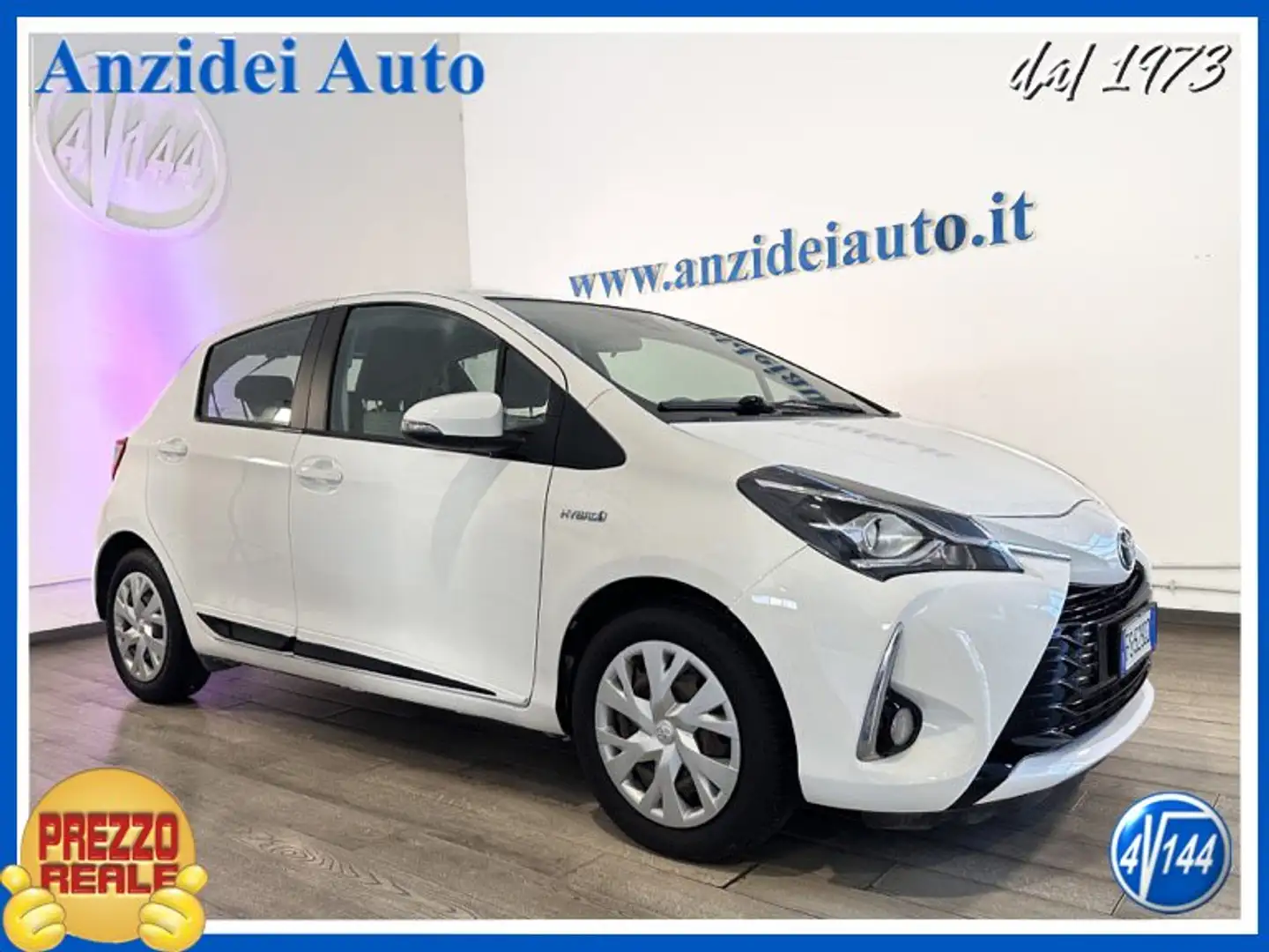 Toyota Yaris 1.5 Hybrid 5 porte Active Bianco - 1
