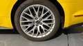 Ford Mustang Mustang Fastback 2.3 317 PAS DE MALUS Jaune - thumbnail 32