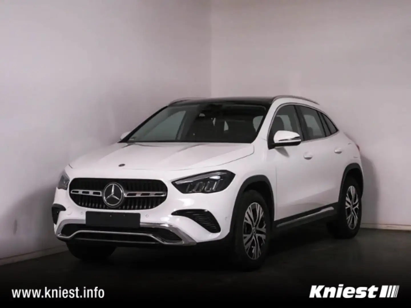 Mercedes-Benz GLA 180 Progressive Panodach Rückfahrkamera Winterpaket Weiß - 1