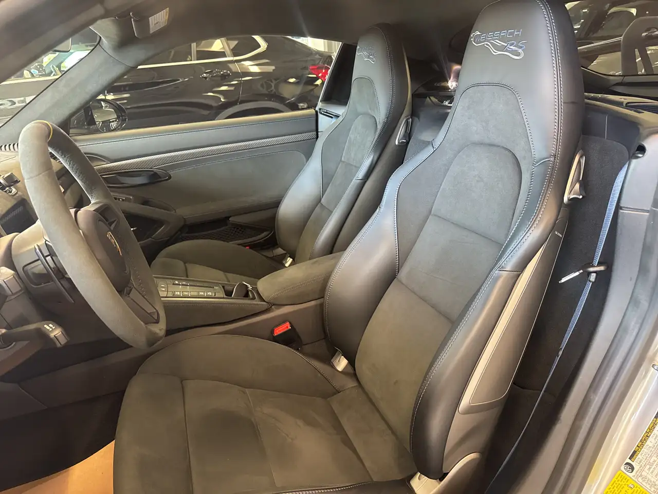 Porsche 718 Cayman снимка Porsche 718 Cayman